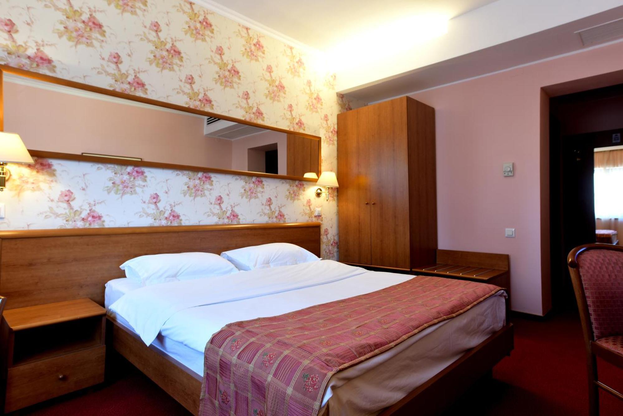 Hotel Braşov Exterior foto